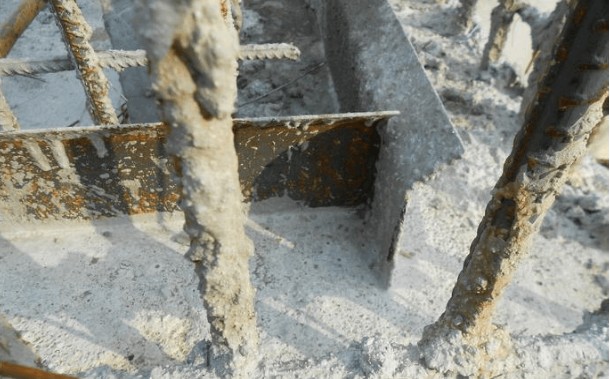 七字丁字型止水鋼板焊接方法